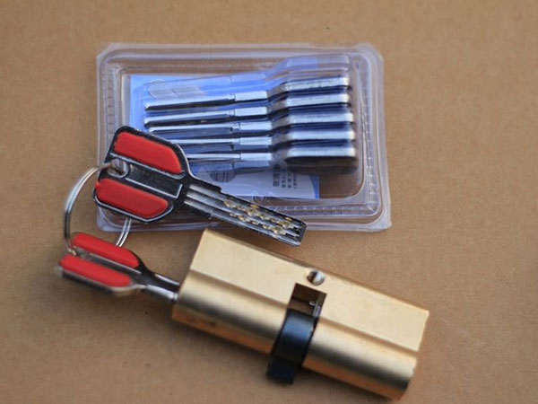 北辰24小时上门开锁公司