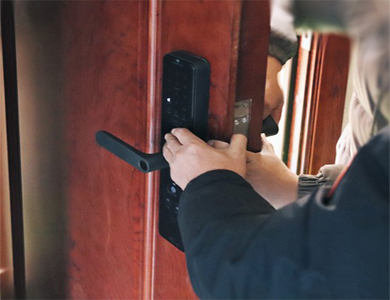 北辰24小时上门开锁公司